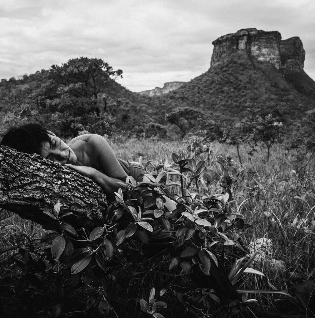 Tati Ramalho lança single que homenageia as lavadeiras de Lençóis